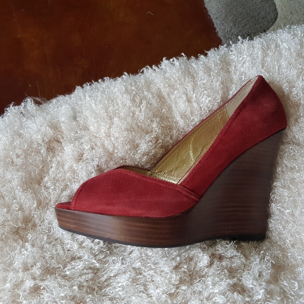 Red Wedge Shoe